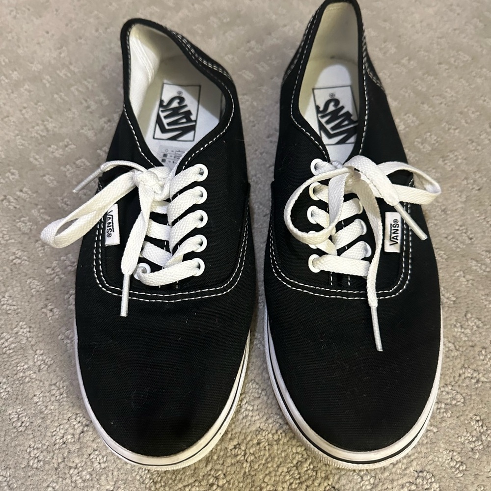 New women's vans size 7